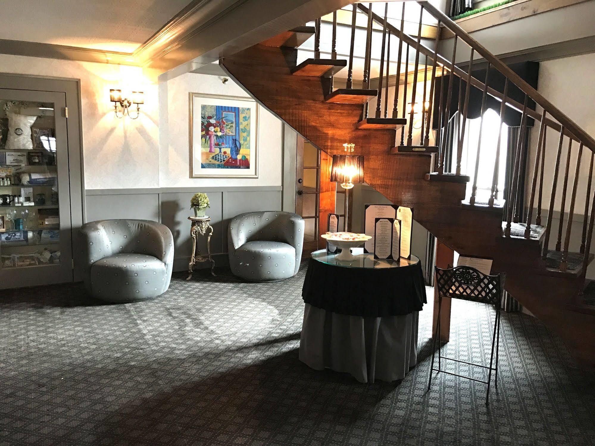 Afton House Inn ภายนอก รูปภาพ