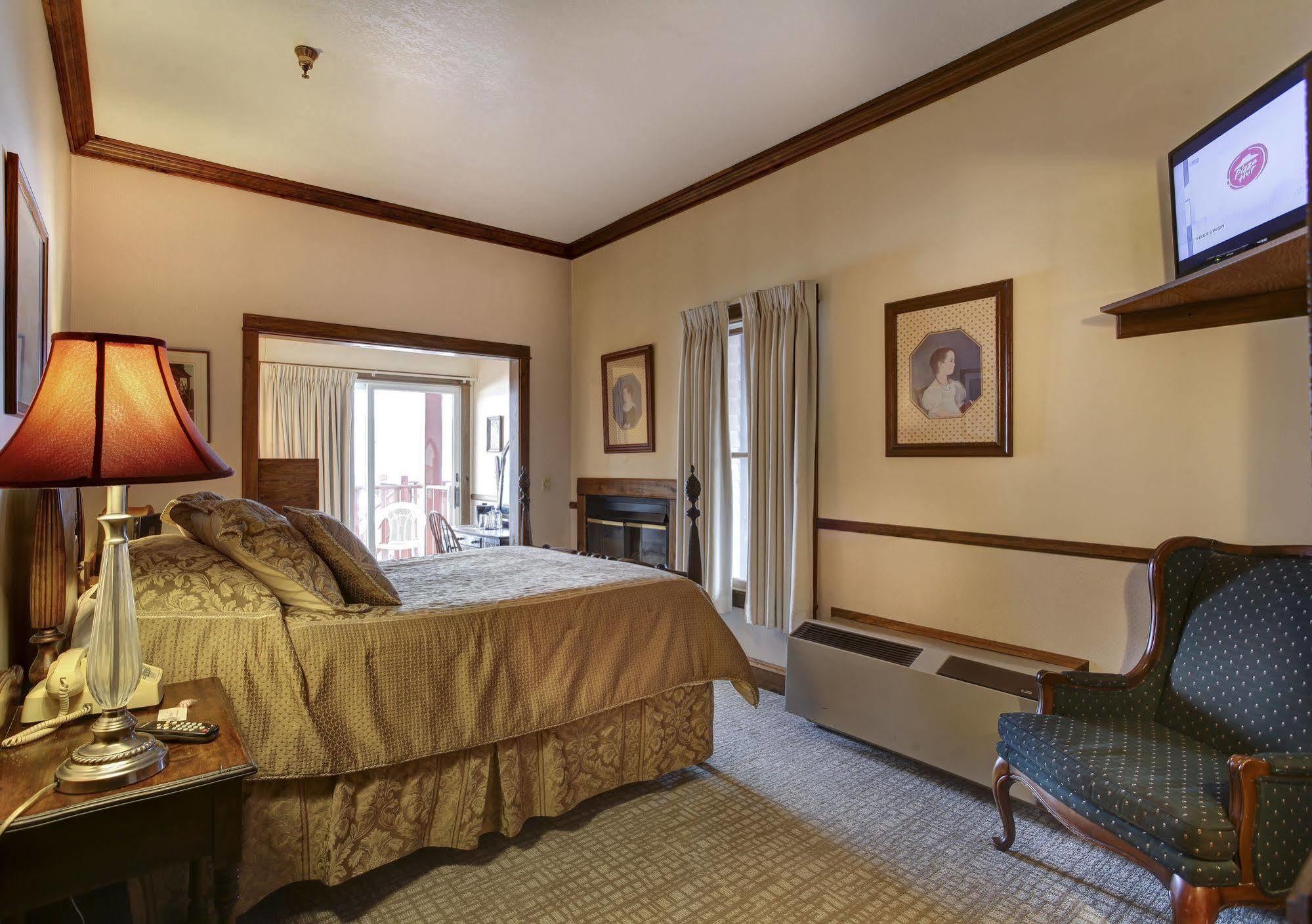 Afton House Inn ภายนอก รูปภาพ